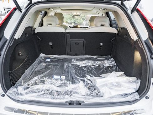 New 2026 Volvo XC60 B5 Ultra w/ Protection Package Premier image 10