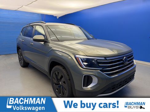 New 2026 Volkswagen Atlas SE image 1