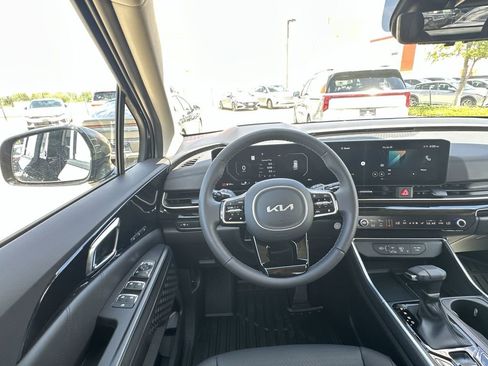 New 2026 Kia Carnival SX Prestige image 13