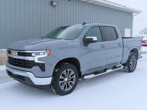Used 2024 Chevrolet Silverado 1500 LT image 6