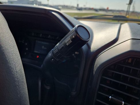 Used 2018 Ford F150 XL w/ Equipment Group 101A Mid image 18