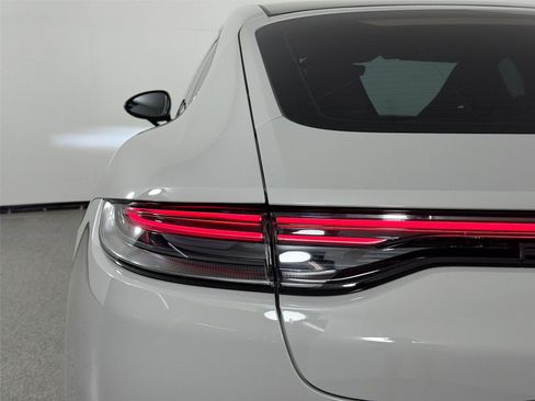 Certified 2022 Porsche Panamera GTS AWD/4WD image 16