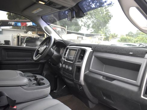 Used 2015 RAM 1500 Express image 14