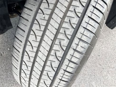 Used 2023 Subaru Outback Premium image 41