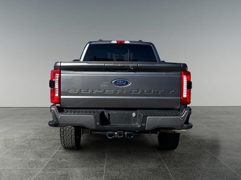 Used 2023 Ford F250 Lariat w/ Sport Appearance Package AWD/4WD image 6