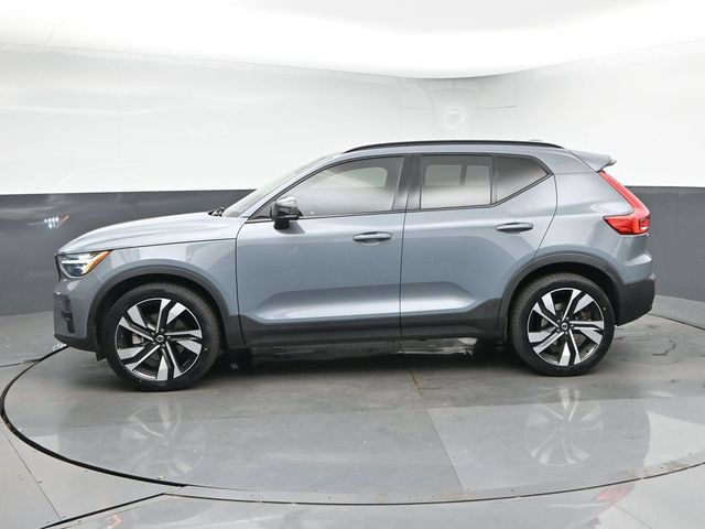 Used 2023 Volvo XC40 B5 Ultimate w/ Protection Package Premier AWD/4WD image 6