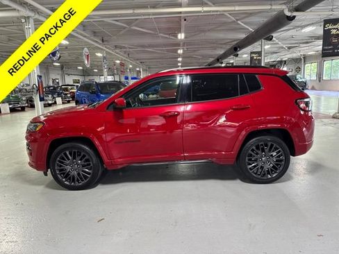 Certified 2022 Jeep Compass Limited AWD/4WD image 2