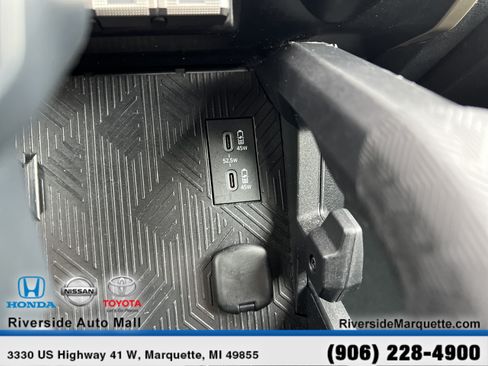 Used 2024 Toyota Tacoma TRD Off-Road AWD/4WD image 18