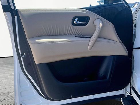 Used 2023 Nissan Armada Platinum w/ Captain's Chairs Package image 23