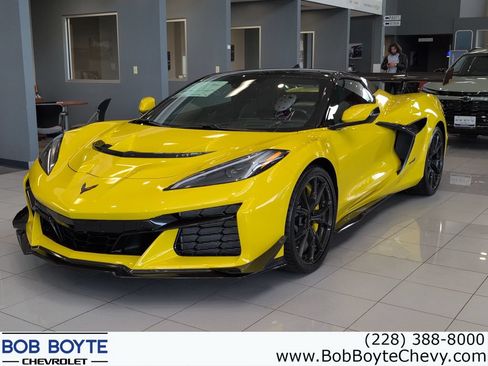 New 2026 Chevrolet Corvette ZR1 w/ ZR1 Carbon Fiber Aero Package RWD image 1