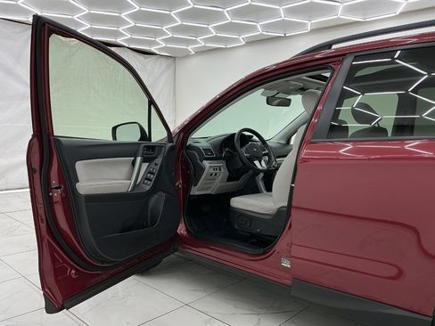Used 2017 Subaru Forester 2.5i Premium w/ All-Weather Package AWD/4WD image 16