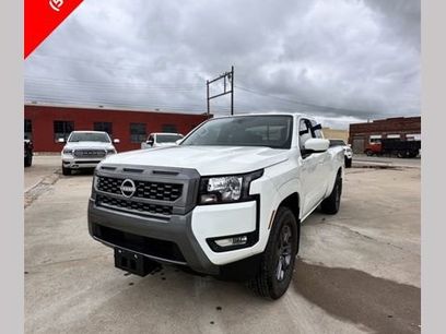 New 2025 Nissan Frontier SV w/ SV Convenience Package