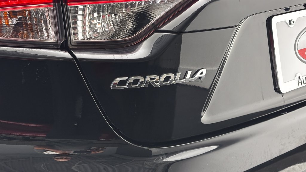 Used 2024 Toyota Corolla LE w/ LE Convenience Package FWD image 7