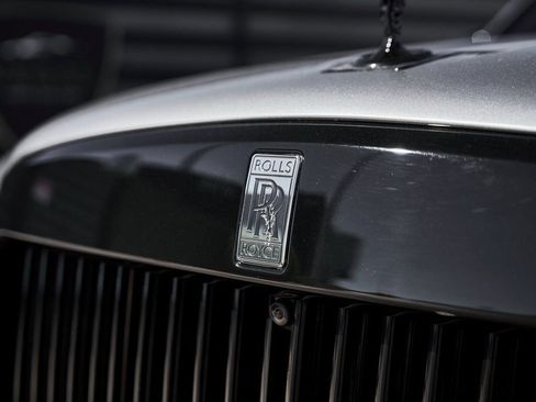 Used 2023 Rolls-Royce Cullinan AWD/4WD image 9