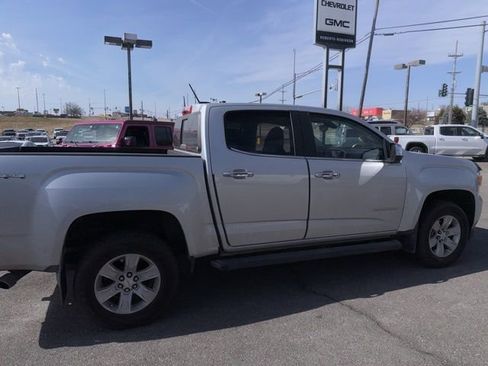 Used 2018 GMC Canyon SLE image 11
