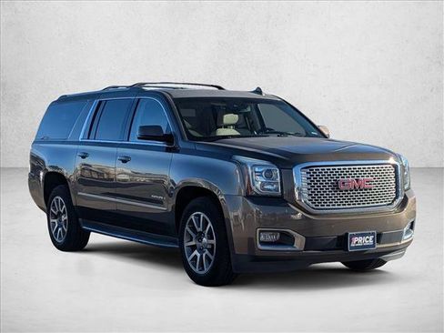 Used 2016 GMC Yukon XL Denali w/ Open Road Package image 3