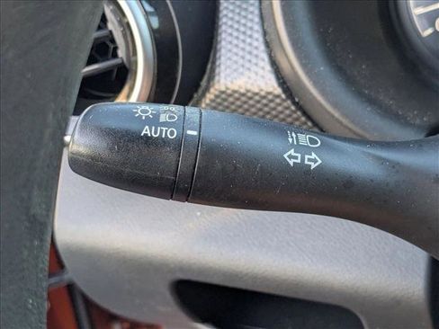 Used 2021 Nissan Kicks SV FWD image 6