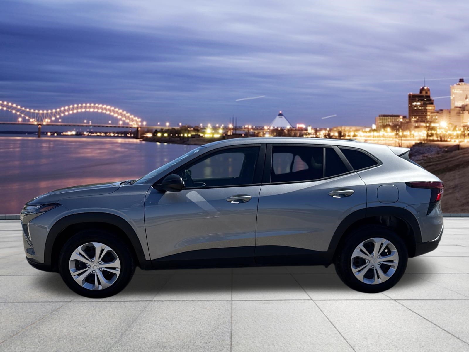 Used 2026 Chevrolet Trax LS FWD image 2
