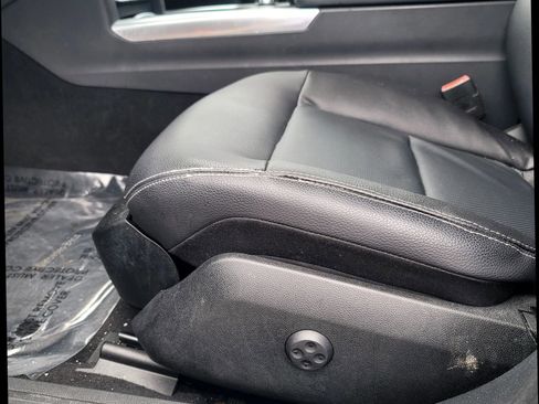 Used 2016 Mercedes-Benz E 350 4MATIC Sedan image 26