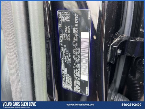 Certified 2023 Volvo XC60 T8 Plus w/ Protection Package Premier image 18