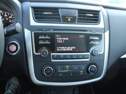 Used 2016 Nissan Altima 2.5 S w/ Power Driver Seat Package image 16