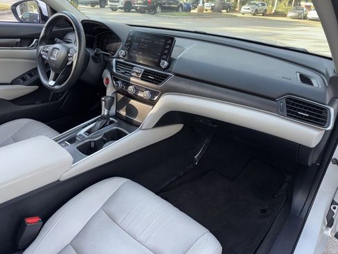 Used 2018 Honda Accord EX-L image 16