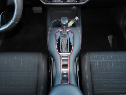 Used 2025 Honda HR-V Sport image 20