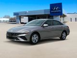 New 2025 Hyundai Elantra SE image 2