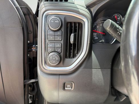 Used 2020 Chevrolet Silverado 1500 LT Trail Boss AWD/4WD image 18
