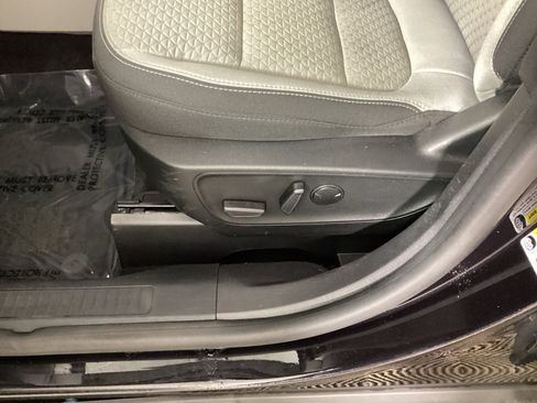 Certified 2023 Ford Escape Active AWD/4WD image 15