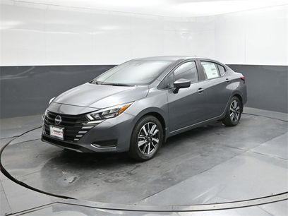 New 2025 Nissan Versa SV w/ Trunk Package