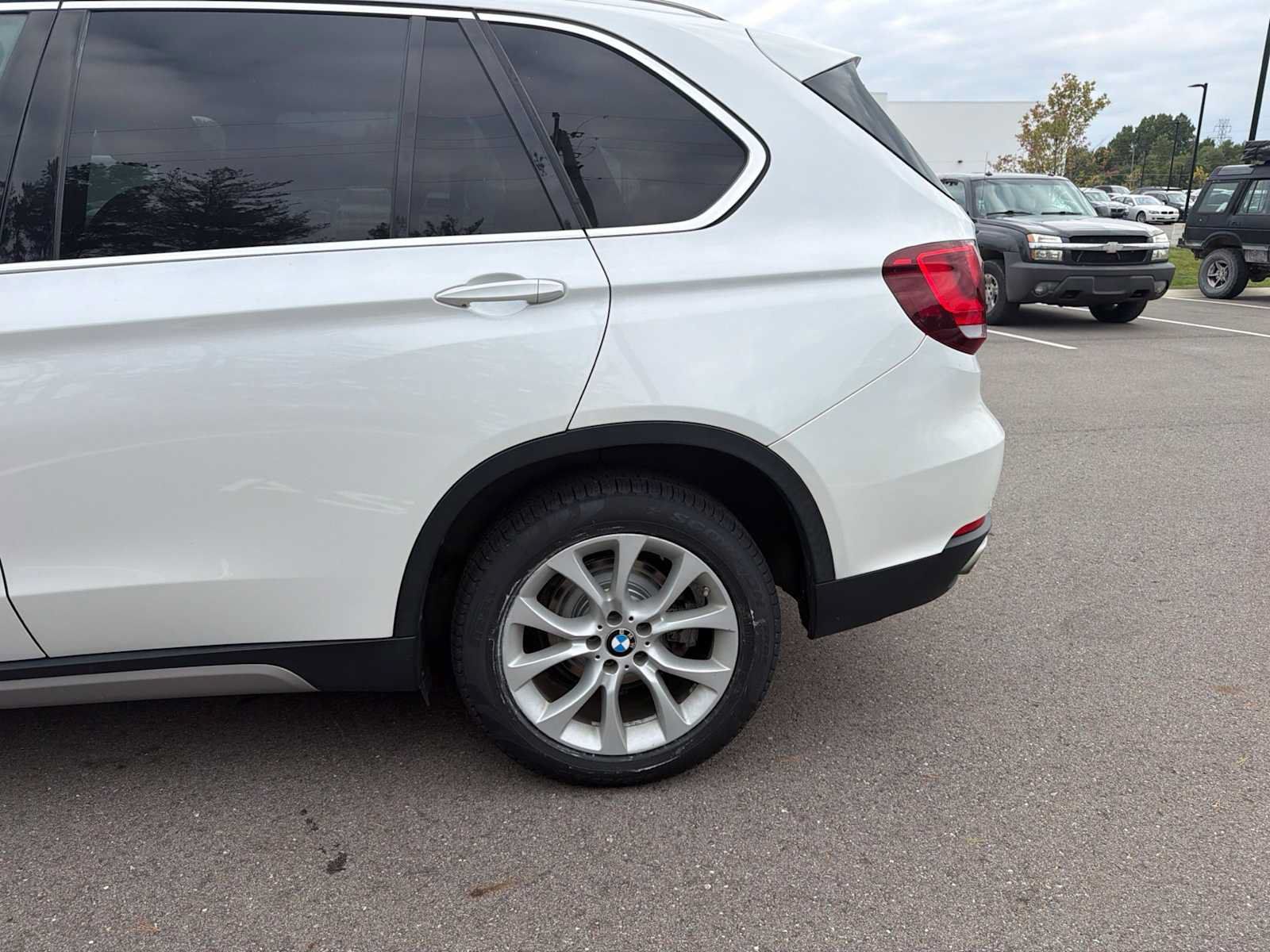 Used 2018 BMW X5 xDrive35i w/ Driving Assistance Package AWD/4WD image 12