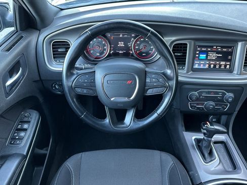 Used 2022 Dodge Charger SXT image 17