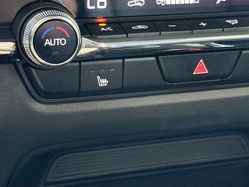 Used 2024 MAZDA CX-30 AWD 2.5 S w/ Preferred Package image 19