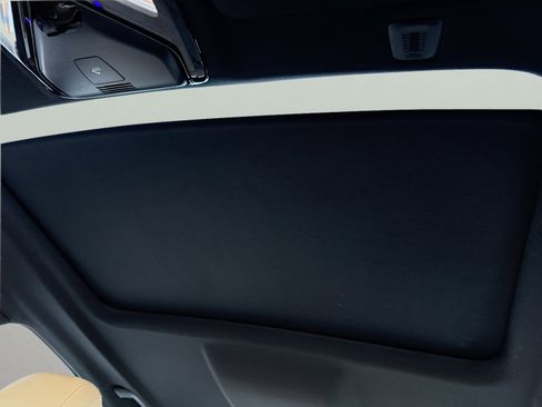 Used 2018 BMW 530i xDrive image 26