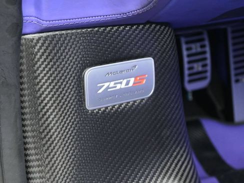 Used 2024 McLaren 750S Spider RWD image 15