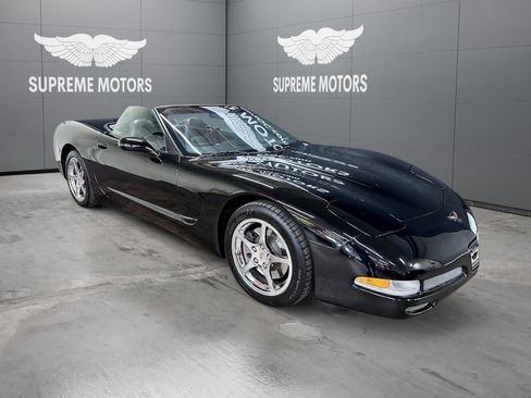 Used 2004 Chevrolet Corvette Convertible w/ Preferred Equipment Group image 3