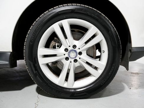 Used 2015 Mercedes-Benz ML 350 4MATIC image 41