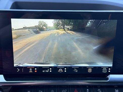 New 2026 GMC Sierra 1500 SLT w/ SLT Premium Plus Package AWD/4WD image 8