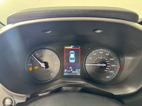 Used 2021 Subaru Crosstrek 2.0i Premium w/ Moonroof Package image 23