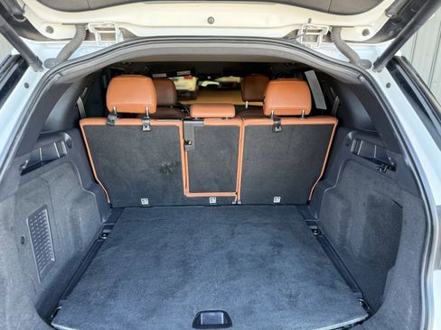 Used 2015 Land Rover Discovery Sport HSE Luxury image 15