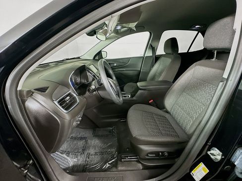 Used 2024 Chevrolet Equinox LT FWD image 30