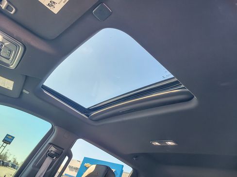 Certified 2022 Chevrolet Silverado 1500 High Country image 10