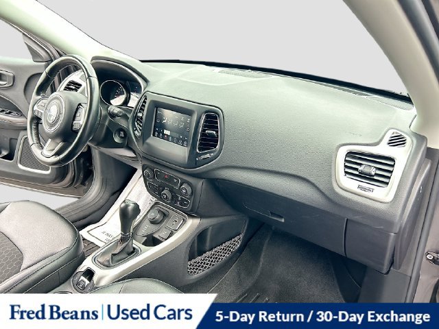 Used 2019 Jeep Compass Latitude w/ Popular Equipment Group AWD/4WD image 35