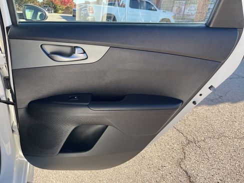 Used 2019 Kia Forte LXS image 30