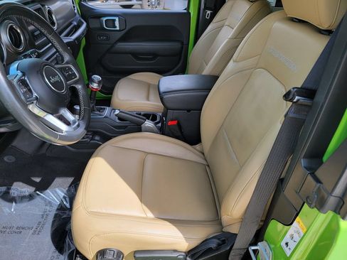 Used 2019 Jeep Wrangler Rubicon AWD/4WD image 13