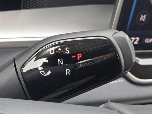 New 2026 Volkswagen Tiguan SE image 17