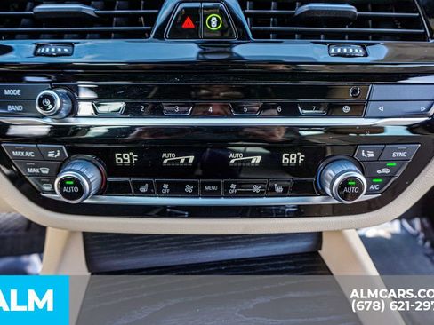 Used 2022 BMW 530i w/ Convenience Package image 40