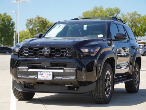 Used 2025 Toyota 4Runner TRD Off-Road image 4