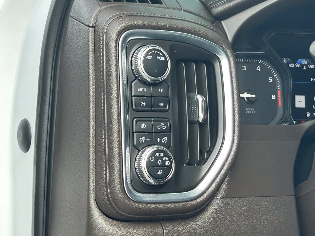 Used 2021 GMC Sierra 1500 Denali AWD/4WD image 34